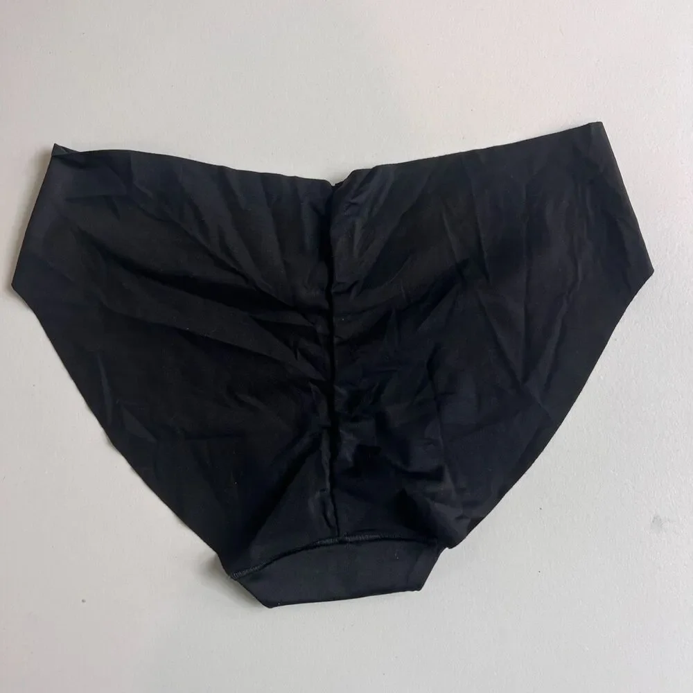 Victoria's Secret Women's No Show Bikini Panties Black Size M - New With Tags!